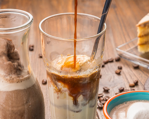 alimentos que dañan los dientes: bebidas ácidas, muy frías o calientes