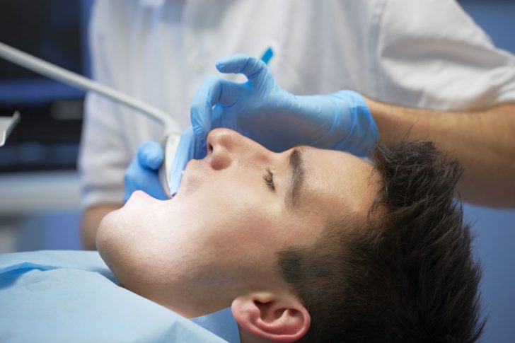Anquilosis dental.