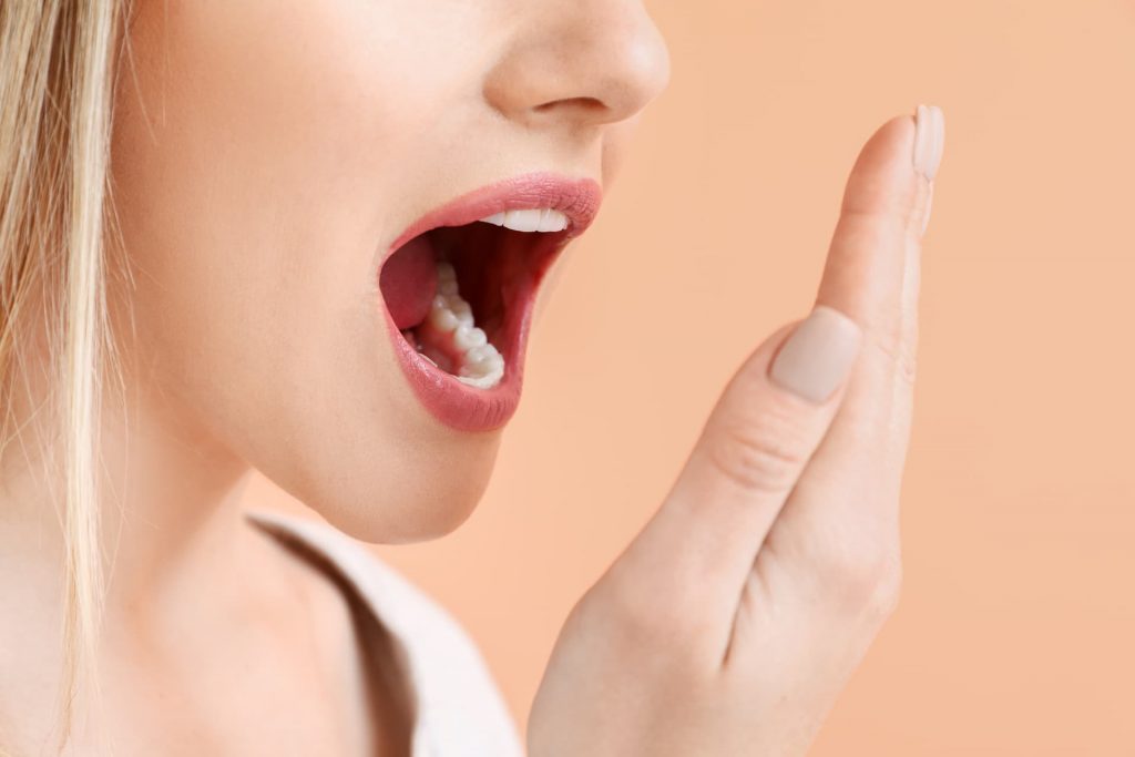 mal aliento o halitosis