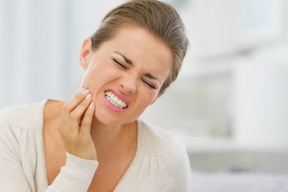 Muelas del juicio retenidas - dolor de dientes